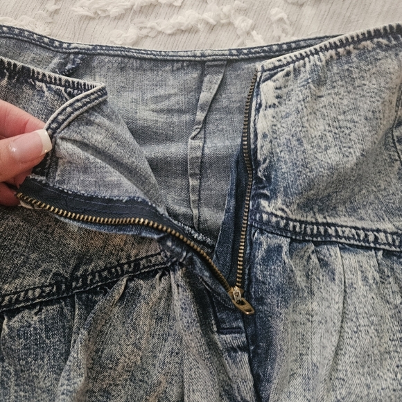 Mother The Ruffle Mini Skirt Threading The Needle Size 27 - Picture 5 of 9